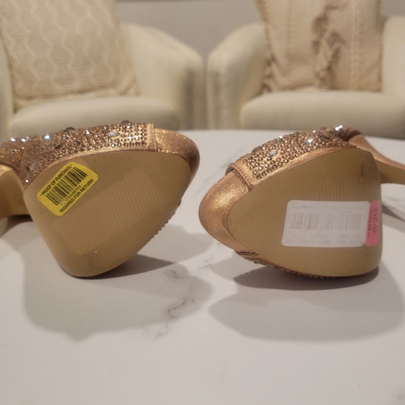 Steve Madden Cycile Rose Gold Pumps Heels Platform Rhinestone Stacked Peep Toe - Picture 11 of 11